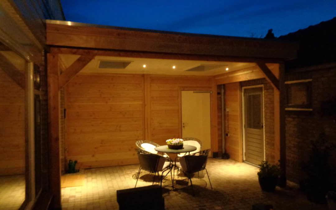 Veranda met LED-verlichting